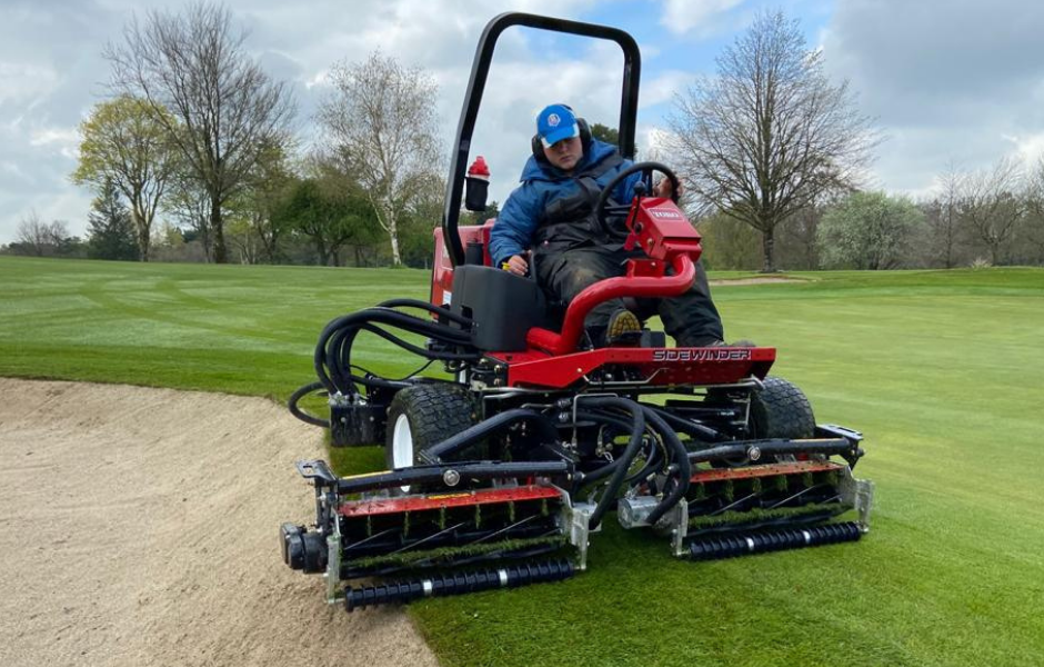 Toro golf course discount mowers for sale